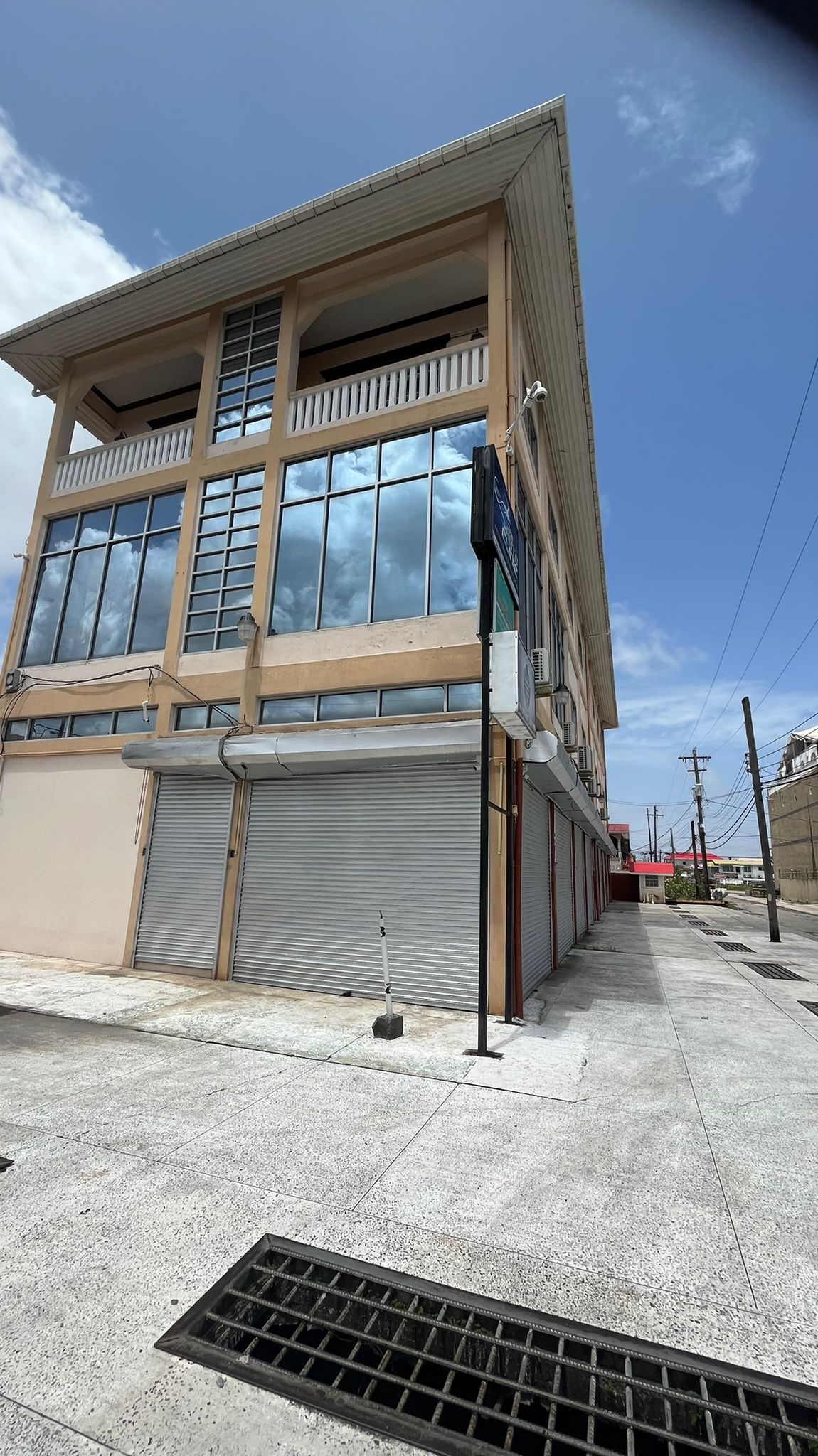 Large building to rent Guyana Real Estate Services
