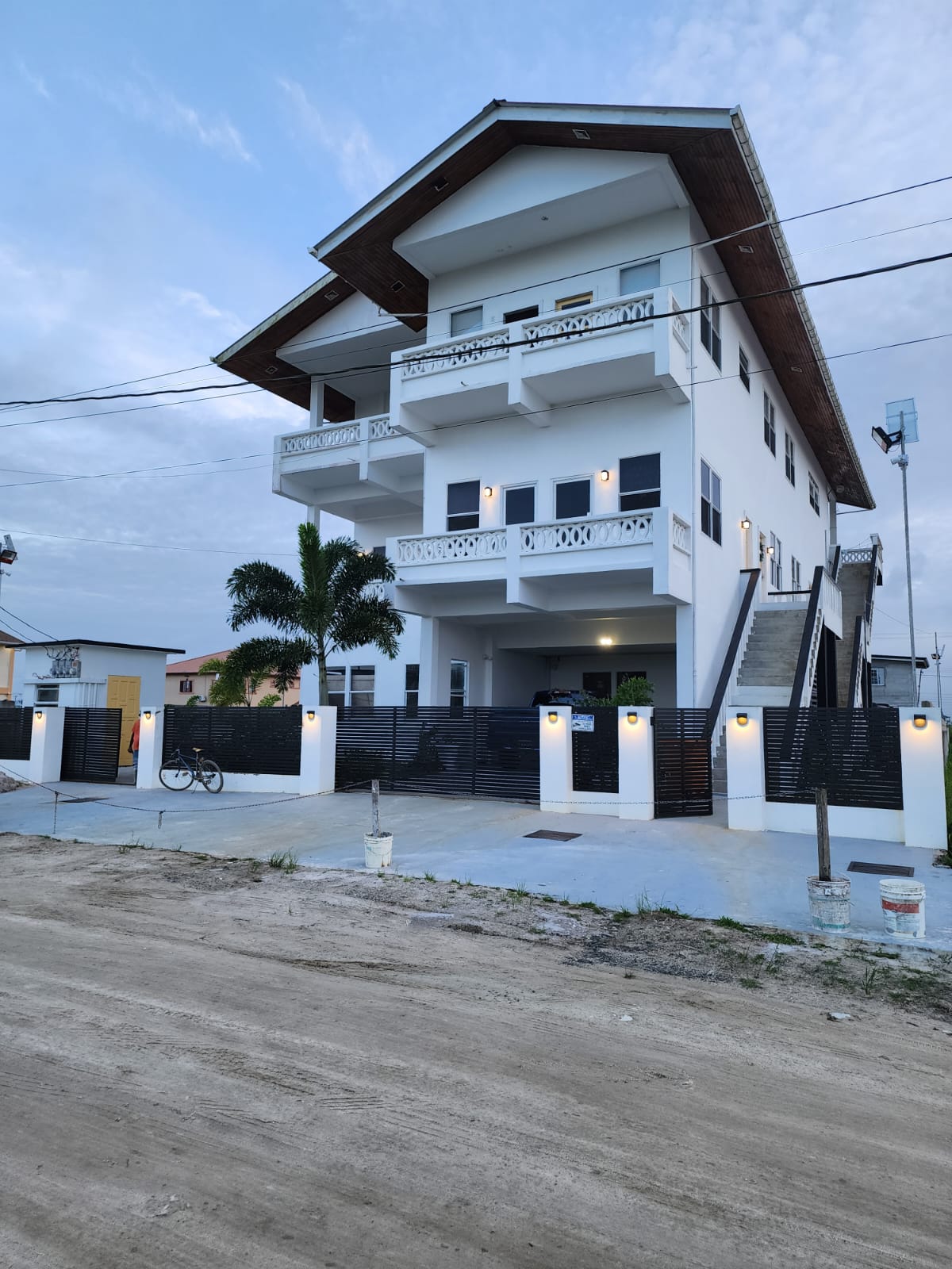 Apartment to let, all bills included Guyana Real Estate Services